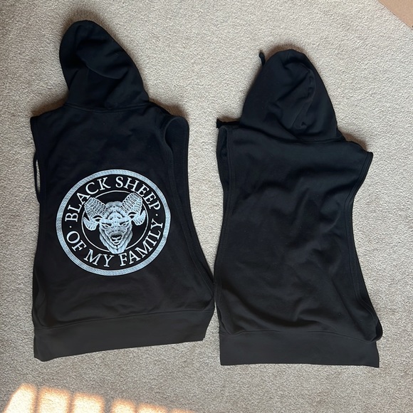 Ink addict Sleeveless sweaters - Picture 2 of 2